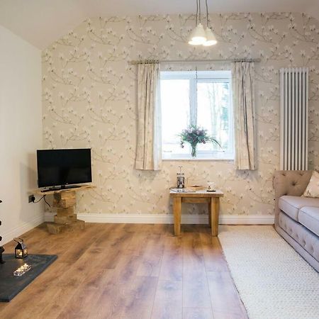 Thrush Nest Cottages - Wren Cottage Sleeps 4, 2 Bedrooms & Stable Cottage Sleeps 2, 1 Bedroom 요크 외부 사진