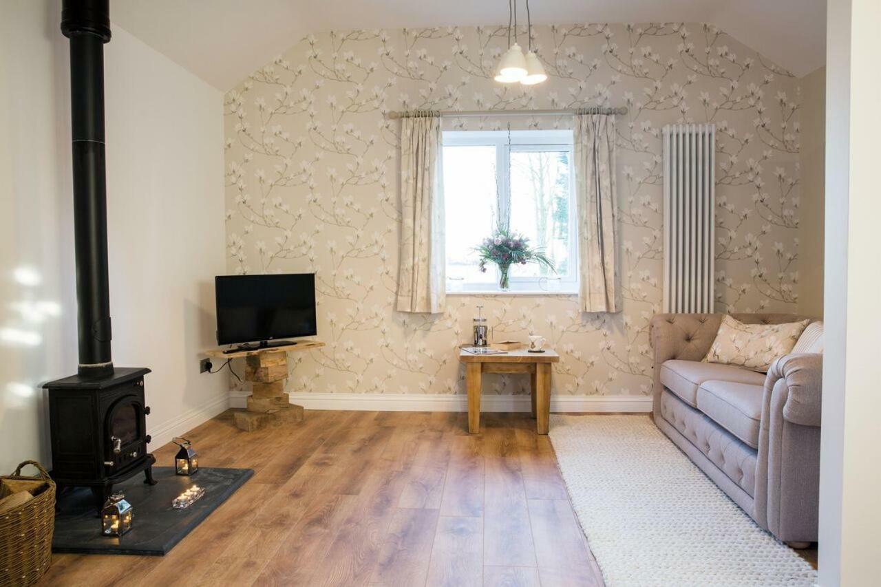 Thrush Nest Cottages - Wren Cottage Sleeps 4, 2 Bedrooms & Stable Cottage Sleeps 2, 1 Bedroom 요크 외부 사진