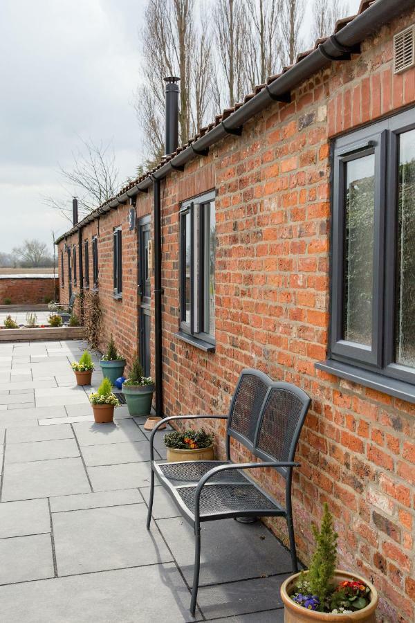 Thrush Nest Cottages - Wren Cottage Sleeps 4, 2 Bedrooms & Stable Cottage Sleeps 2, 1 Bedroom 요크 외부 사진